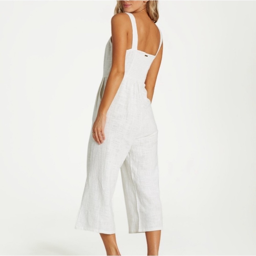 Billabong White Paint The Town Cropped Jumpsuit Sleeveless Smocked Size Large - Picture 9 of 13